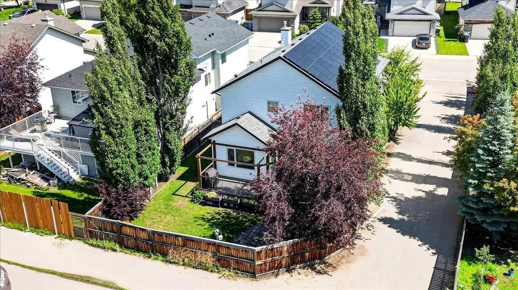 121 Springmere Road Chestermere AB T1X 1R4