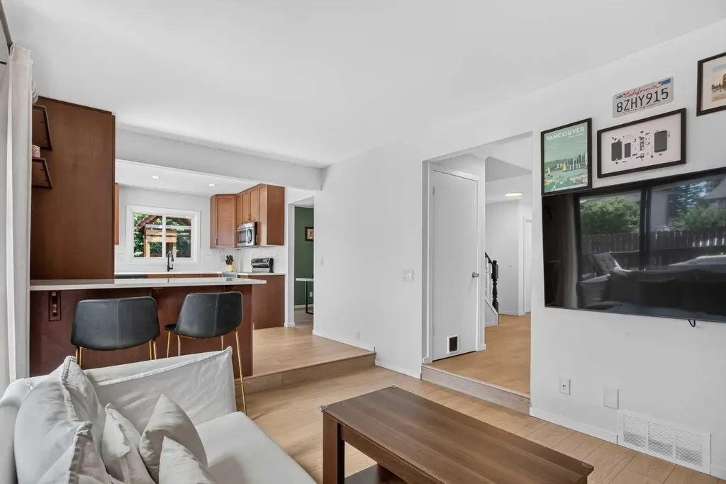 51 Millbank Court SW Calgary AB T2Y 2C9