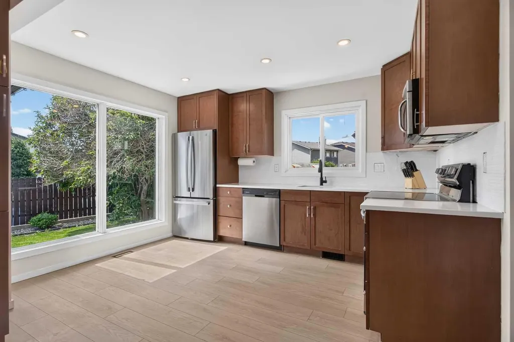 51 Millbank Court SW Calgary AB T2Y 2C9