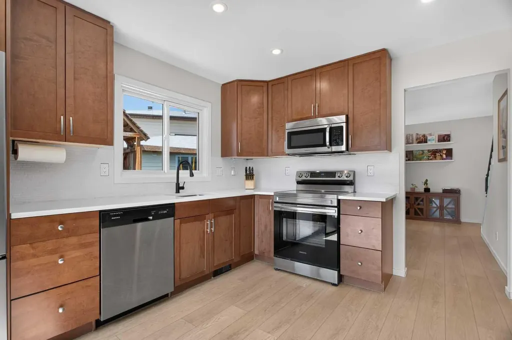 51 Millbank Court SW Calgary AB T2Y 2C9