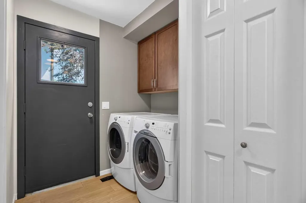 51 Millbank Court SW Calgary AB T2Y 2C9