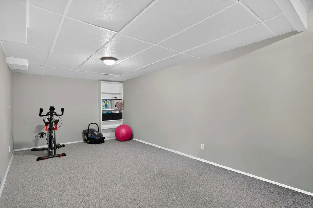 51 Millbank Court SW Calgary AB T2Y 2C9