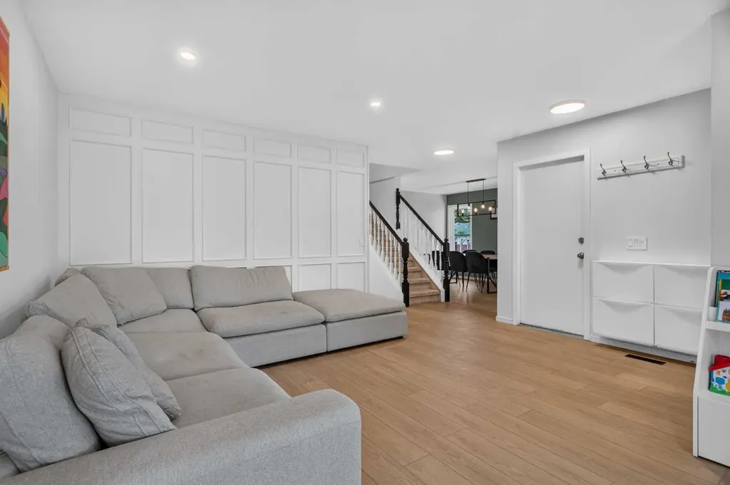 51 Millbank Court SW Calgary AB T2Y 2C9