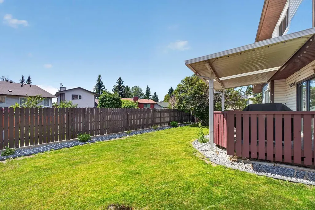 51 Millbank Court SW Calgary AB T2Y 2C9