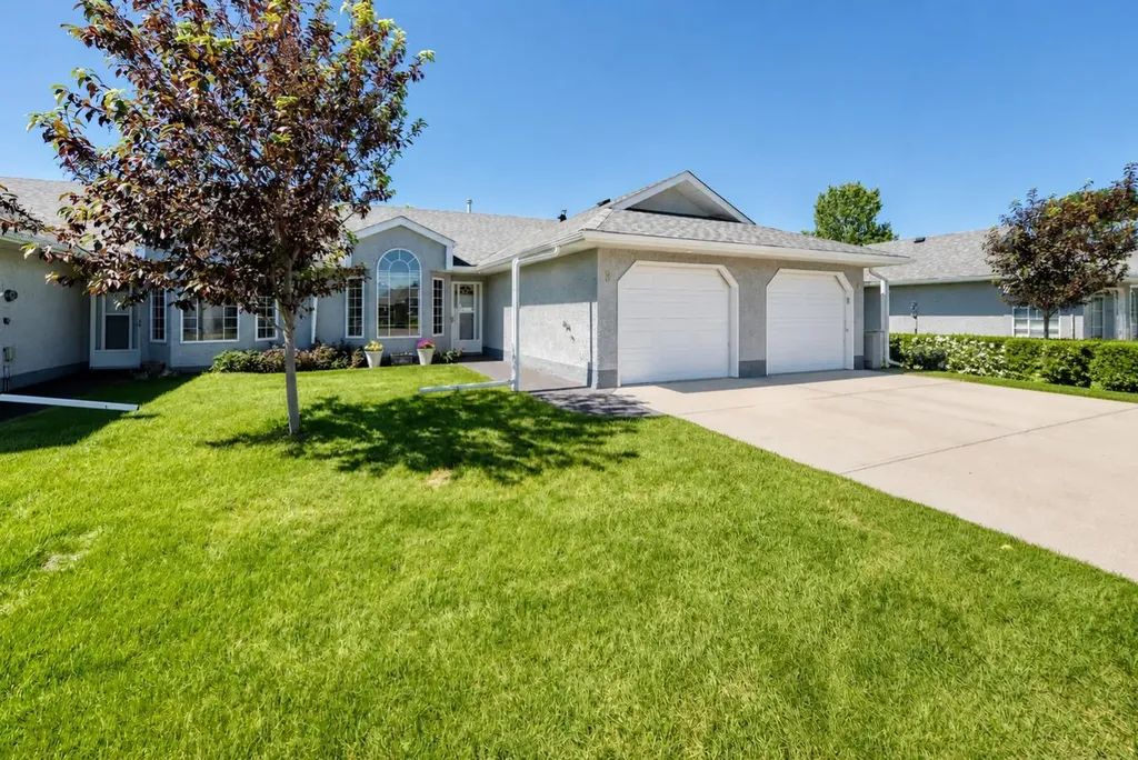 3 Parklane Place Strathmore AB T1P 1K7