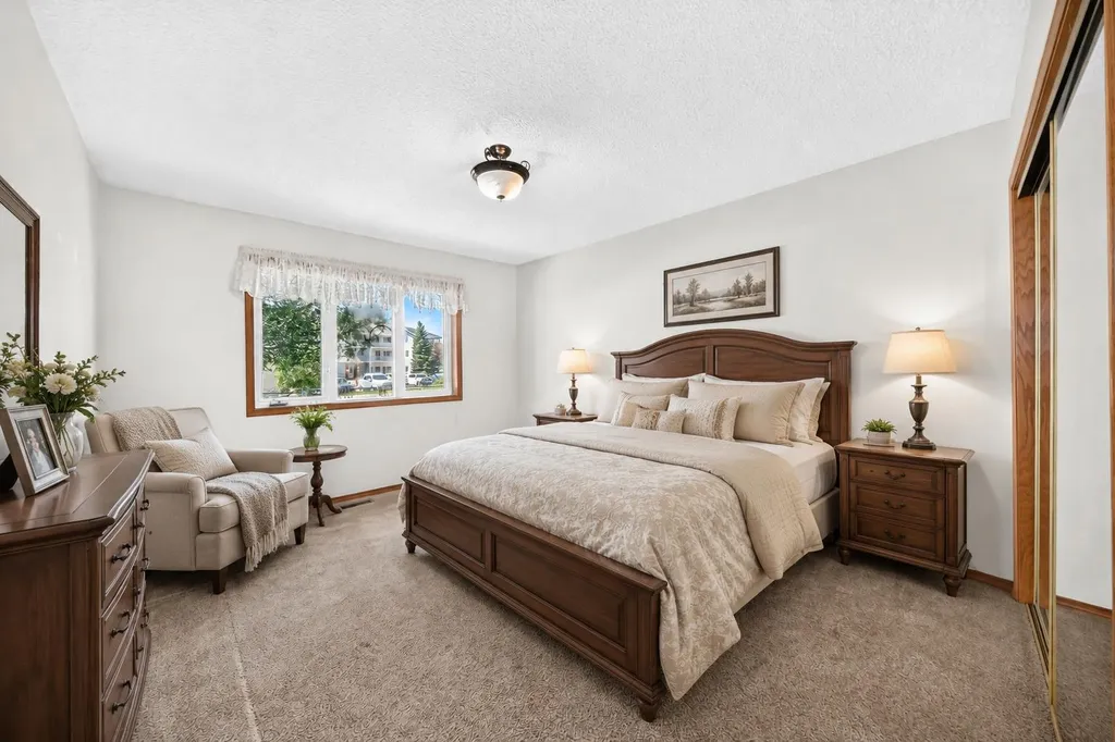 3 Parklane Place Strathmore AB T1P 1K7