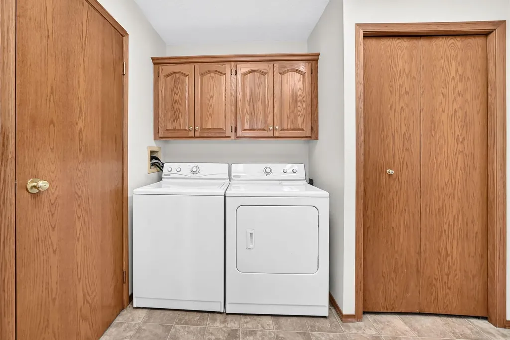 3 Parklane Place Strathmore AB T1P 1K7