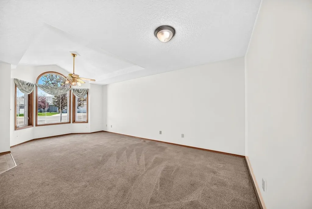 3 Parklane Place Strathmore AB T1P 1K7