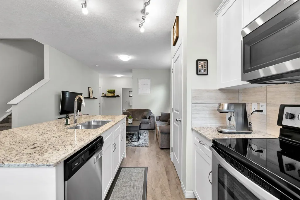 40 Legacy Glen Street SE Calgary AB T2X 3E2