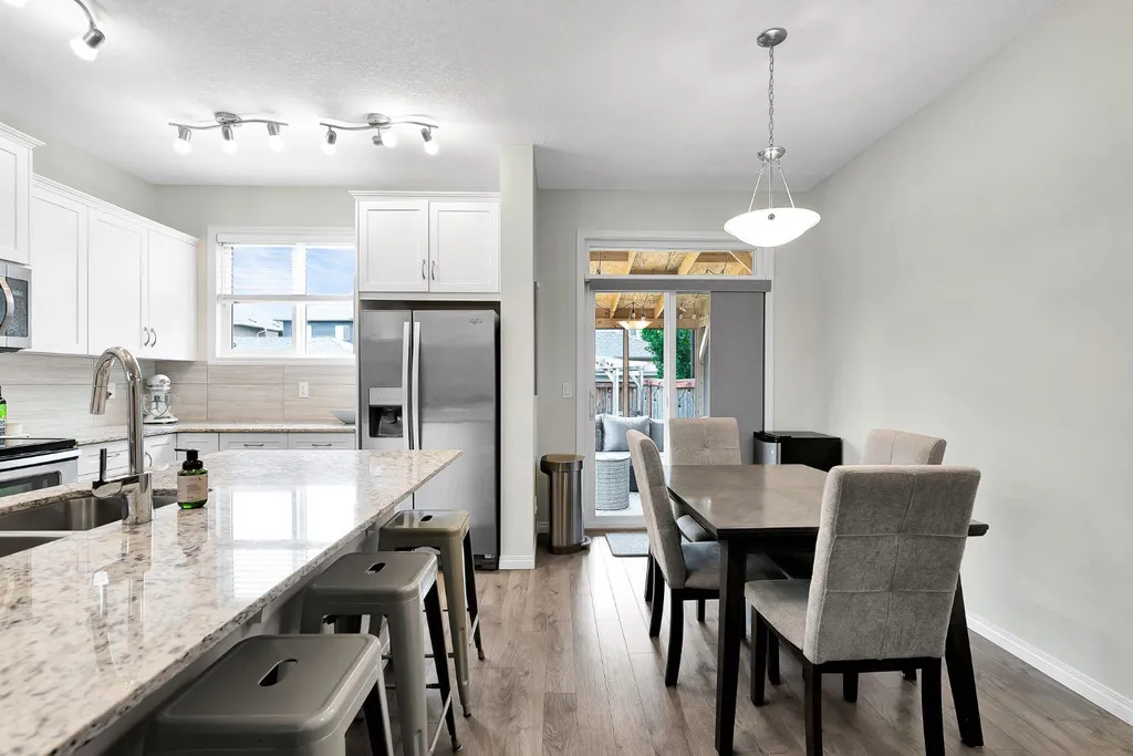 40 Legacy Glen Street SE Calgary AB T2X 3E2