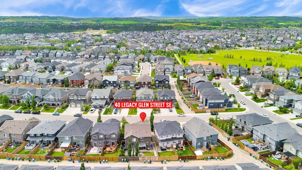 40 Legacy Glen Street SE Calgary AB T2X 3E2