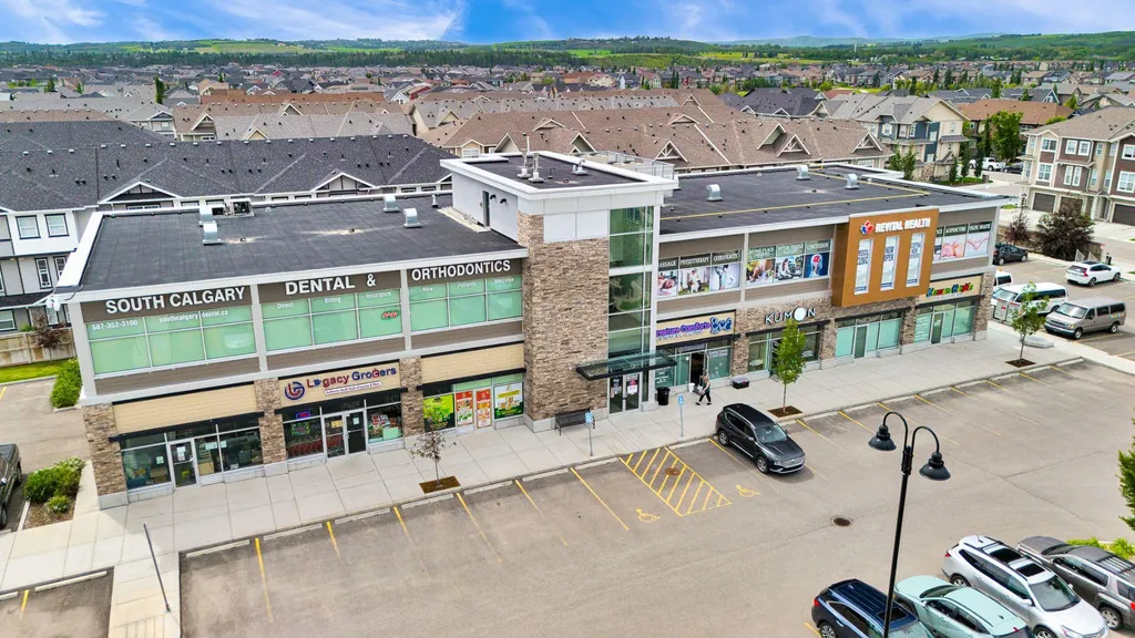 40 Legacy Glen Street SE Calgary AB T2X 3E2