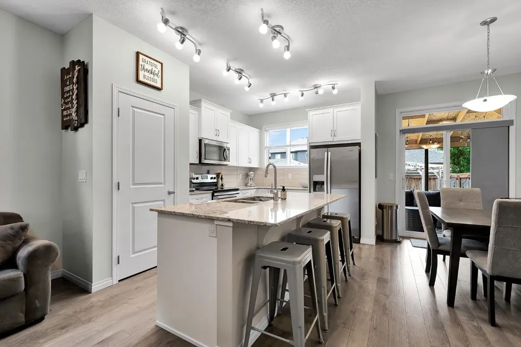 40 Legacy Glen Street SE Calgary AB T2X 3E2