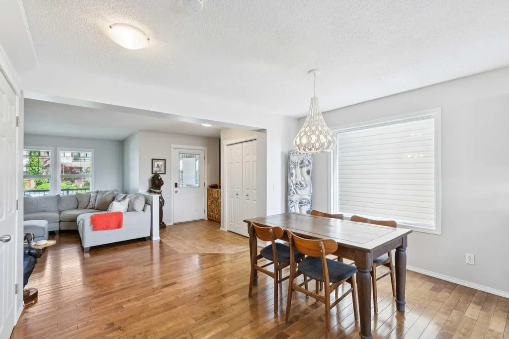 147 Sunset Cove Cochrane AB T4C 0C8