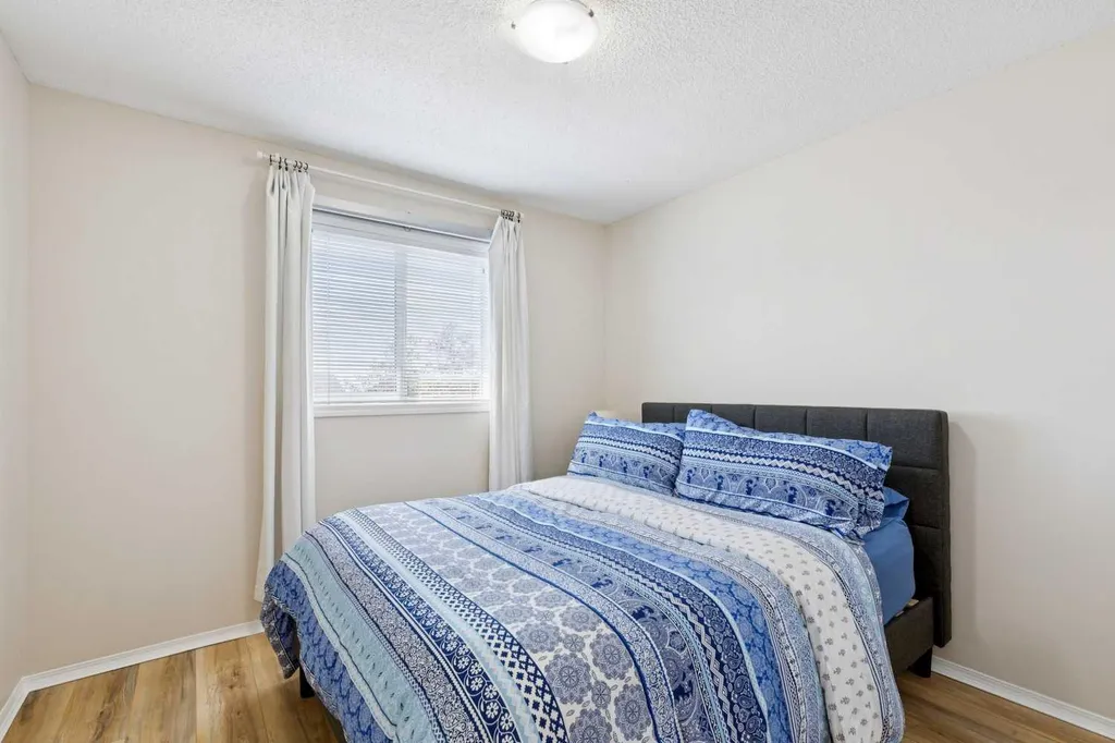 147 Sunset Cove Cochrane AB T4C 0C8