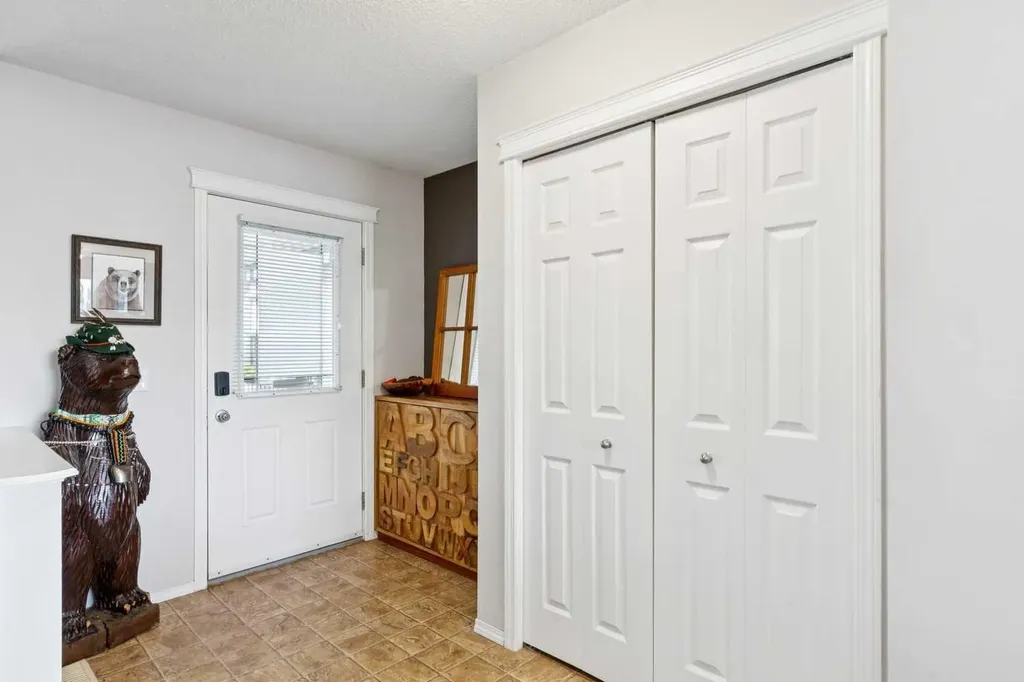 147 Sunset Cove Cochrane AB T4C 0C8