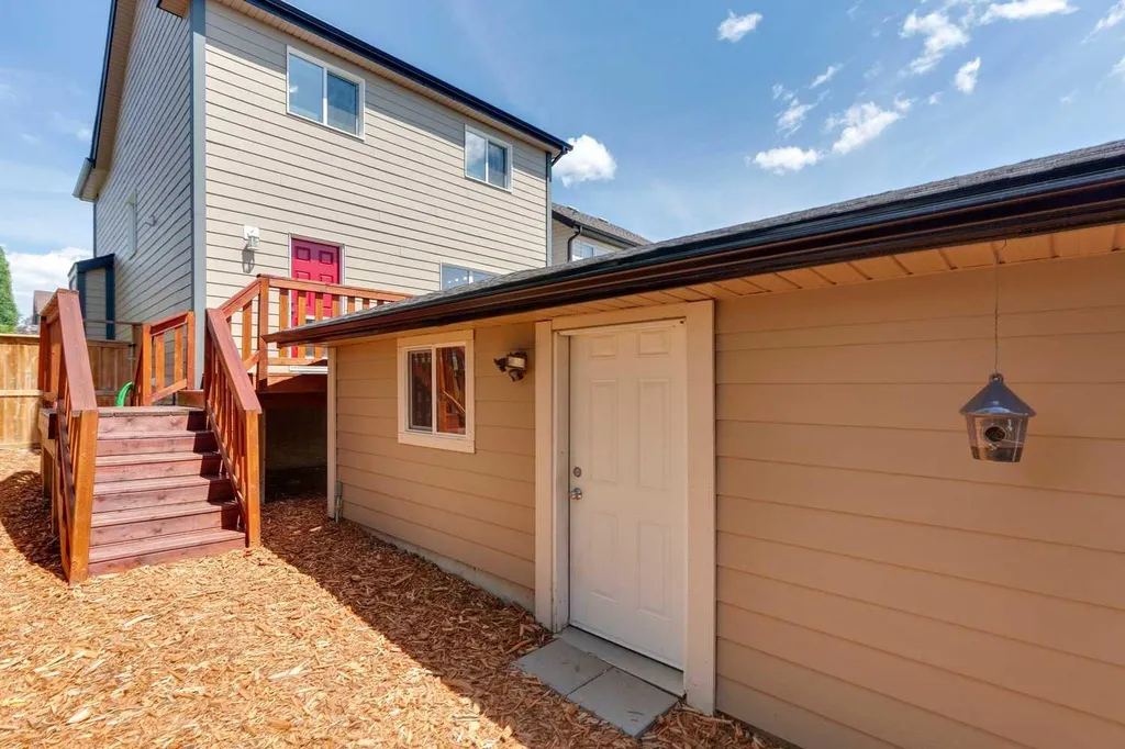 147 Sunset Cove Cochrane AB T4C 0C8