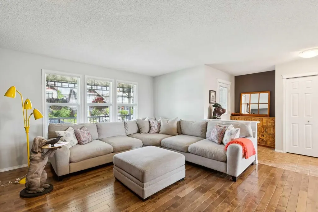 147 Sunset Cove Cochrane AB T4C 0C8