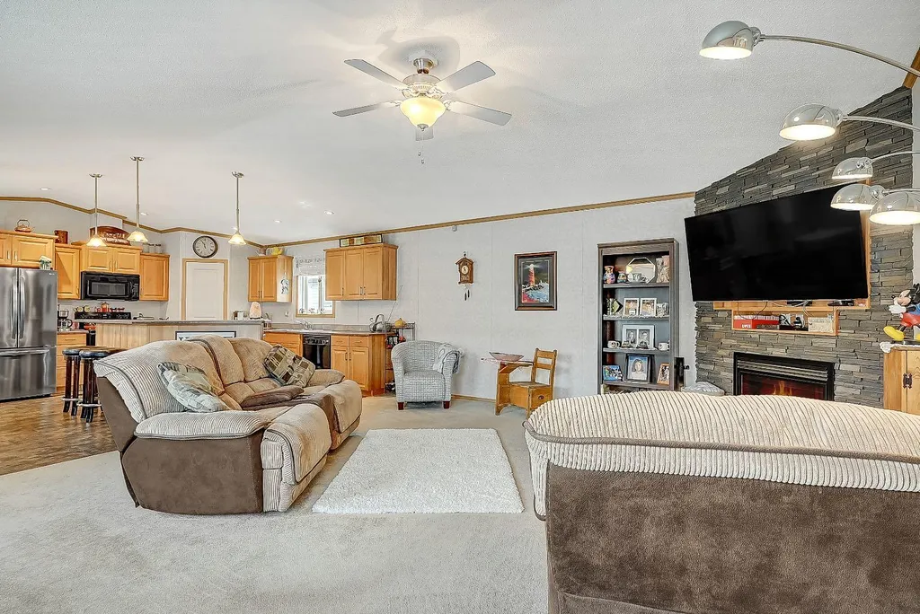 8823 88c Street Grande Prairie AB T8X 0G2