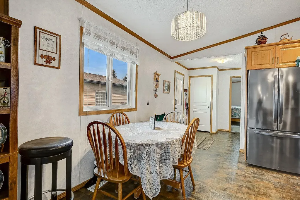 8823 88c Street Grande Prairie AB T8X 0G2