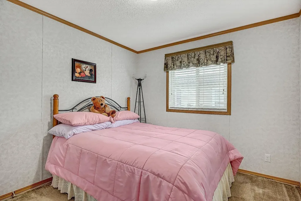 8823 88c Street Grande Prairie AB T8X 0G2