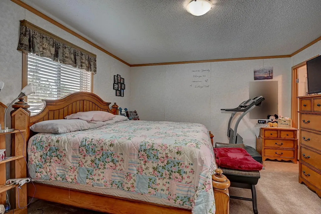 8823 88c Street Grande Prairie AB T8X 0G2
