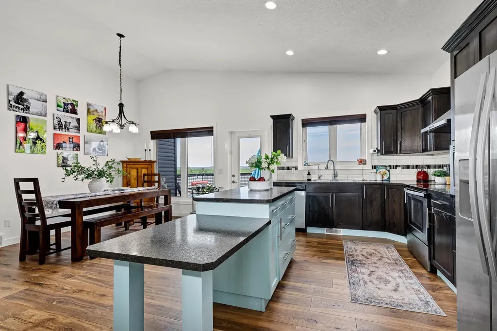 5446 Vista Trail Blackfalds AB T4M0L2