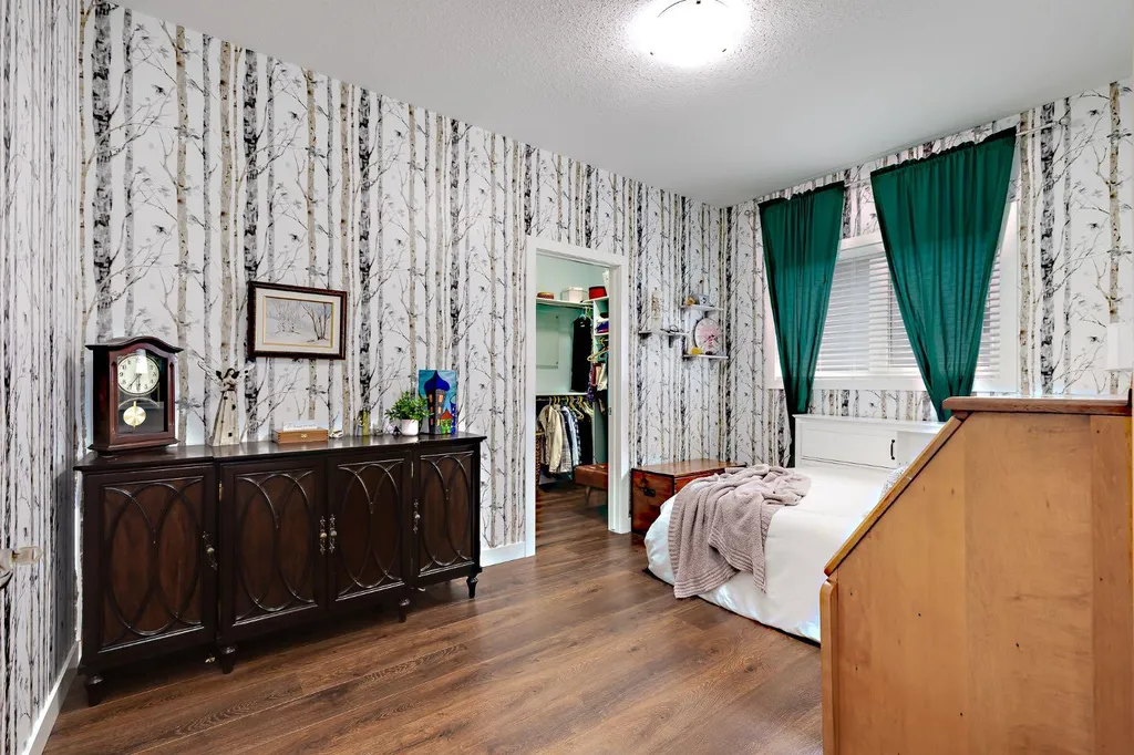 5446 Vista Trail Blackfalds AB T4M0L2