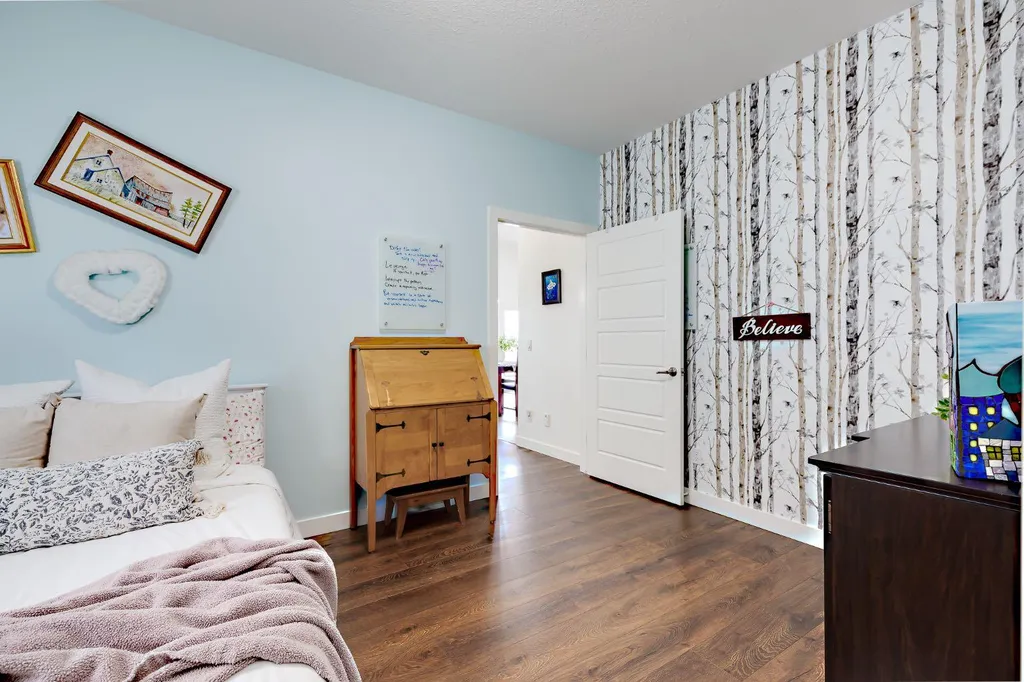 5446 Vista Trail Blackfalds AB T4M0L2