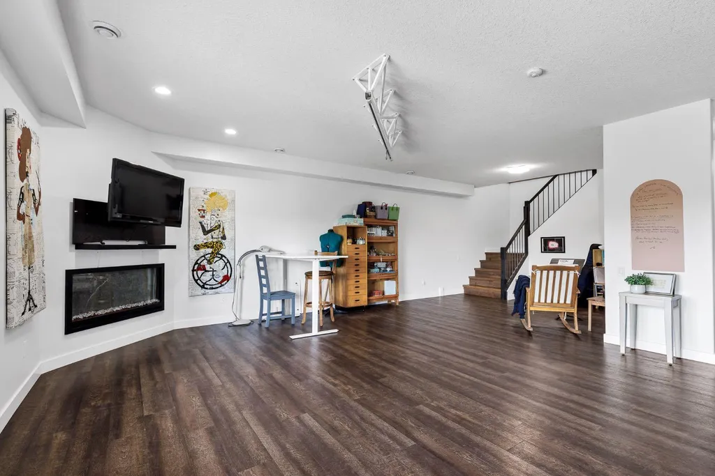 5446 Vista Trail Blackfalds AB T4M0L2