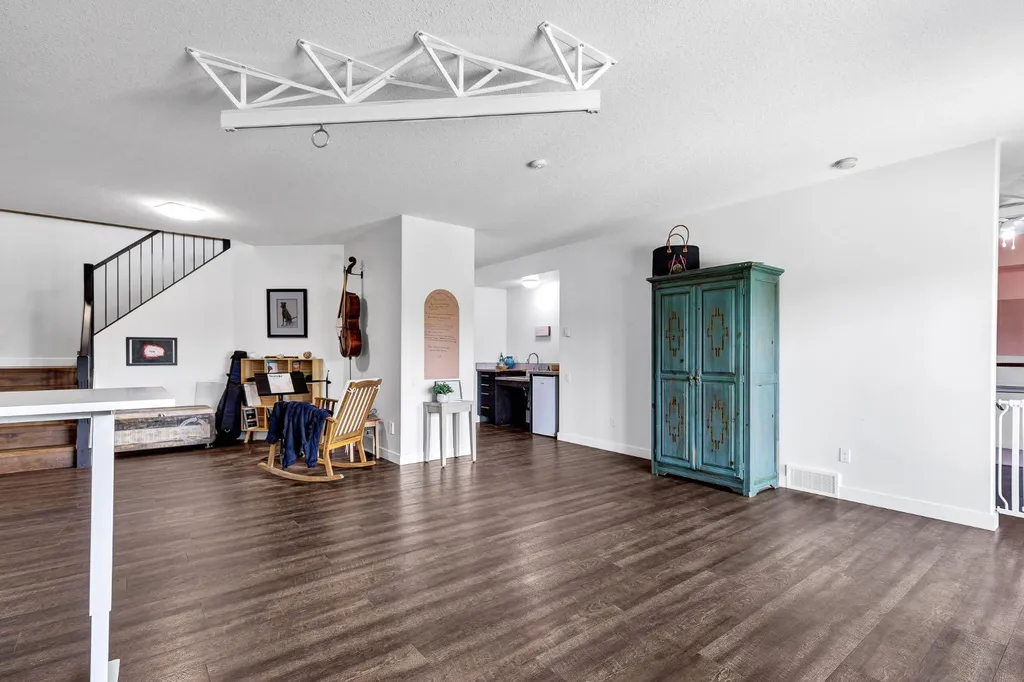 5446 Vista Trail Blackfalds AB T4M0L2