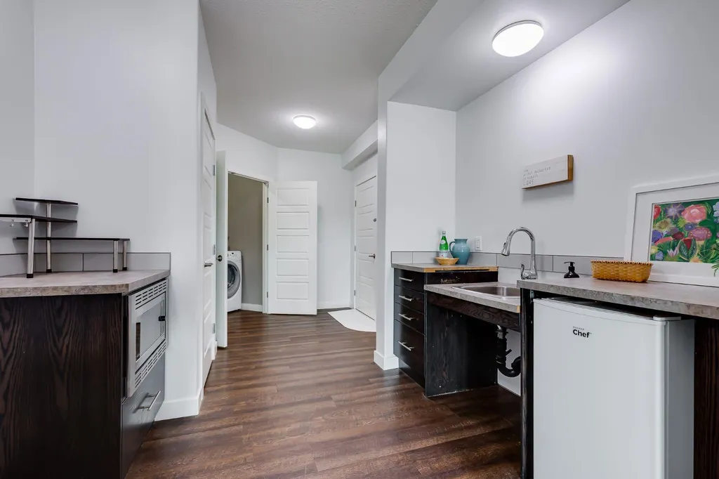 5446 Vista Trail Blackfalds AB T4M0L2