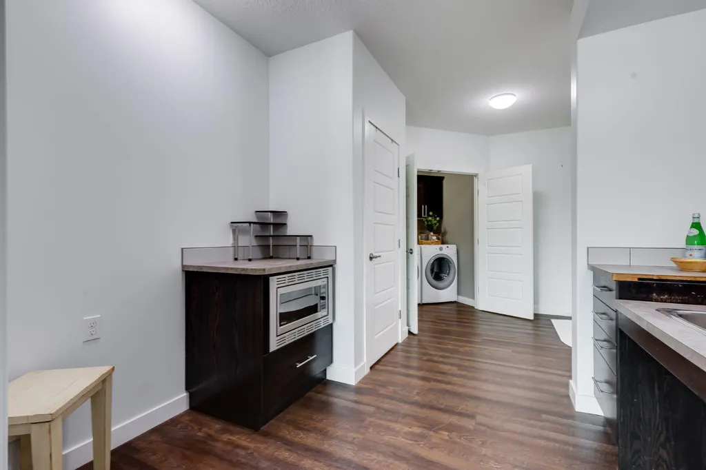 5446 Vista Trail Blackfalds AB T4M0L2