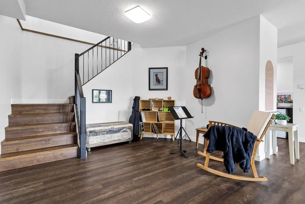 5446 Vista Trail Blackfalds AB T4M0L2