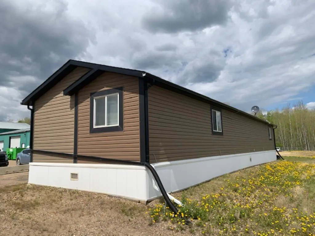 201 67022 Richard Road ( Rge Road 142 ) Range Lac La Biche AB T0A 2C1