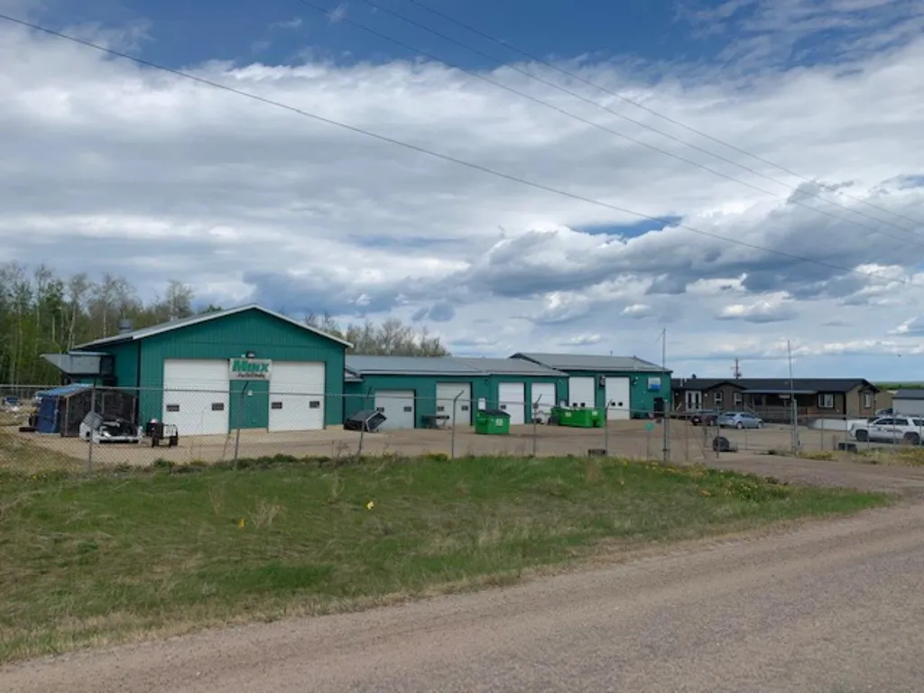 201 67022 Richard Road ( Rge Road 142 ) Range Lac La Biche AB T0A 2C1