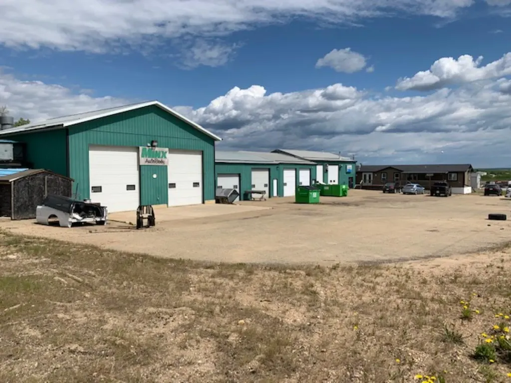 201 67022 Richard Road ( Rge Road 142 ) Range Lac La Biche AB T0A 2C1