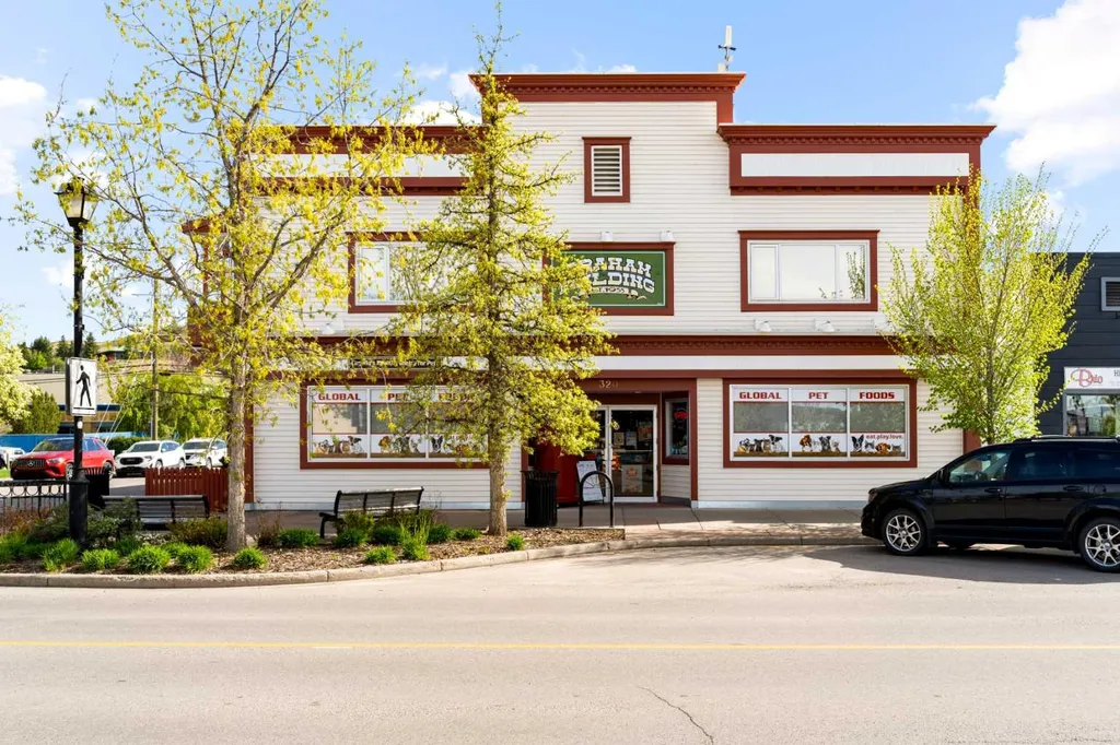 505 Railway Street W Cochrane AB T4C 2K9