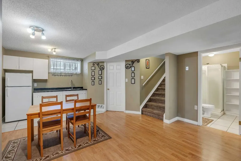84 Willowbrook Crescent NW Airdrie AB T4B 2S4