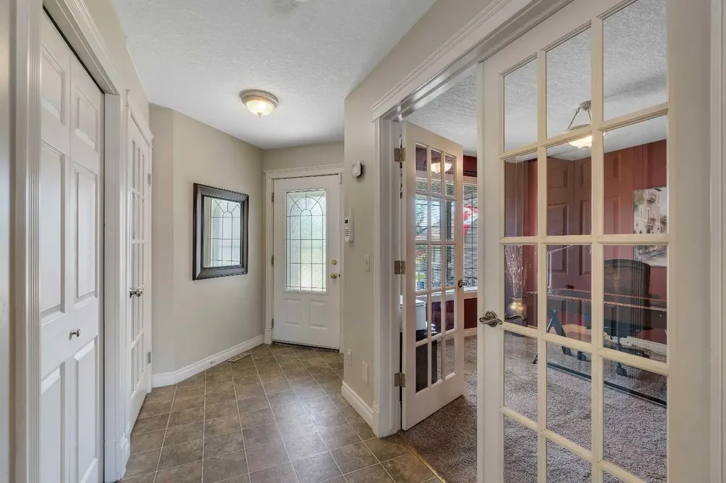84 Willowbrook Crescent NW Airdrie AB T4B 2S4