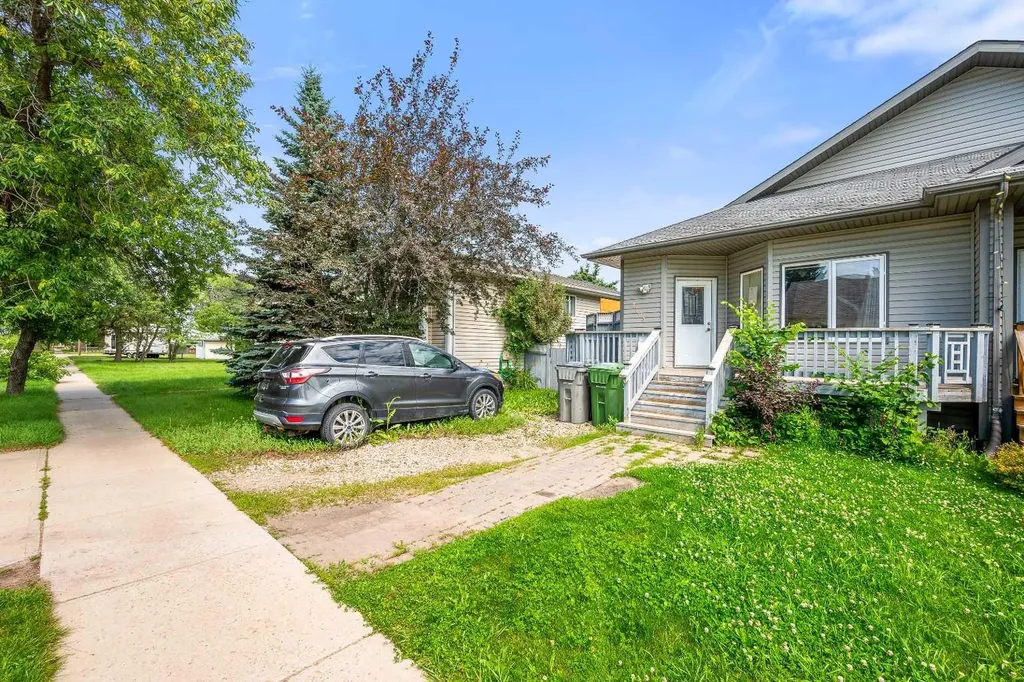 4103 49 Avenue Lloydminster SK S9V 0S3