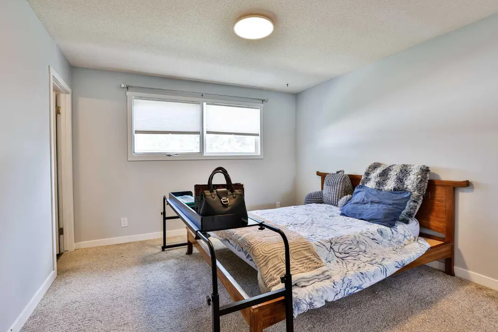 1019 Glacier Drive S Lethbridge AB T1K 3N3