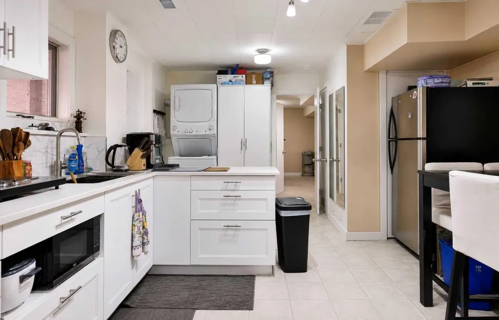 1019 Glacier Drive S Lethbridge AB T1K 3N3