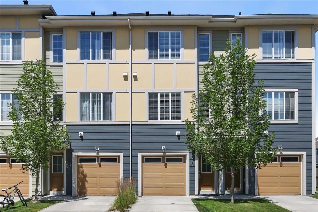 330 Marquis Lane SE Calgary AB T3M2G6