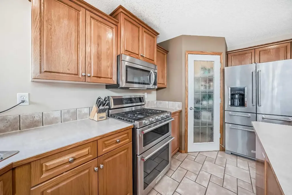 3767 Springbank Drive SW Calgary AB T3H 4J5