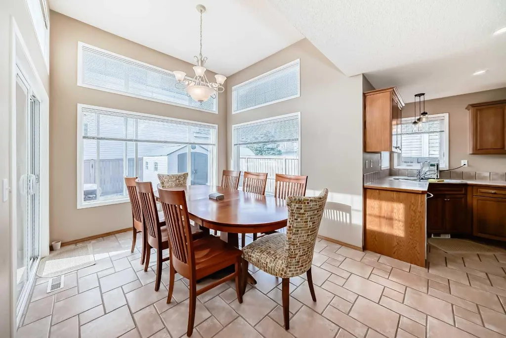 3767 Springbank Drive SW Calgary AB T3H 4J5
