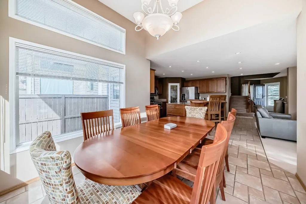 3767 Springbank Drive SW Calgary AB T3H 4J5