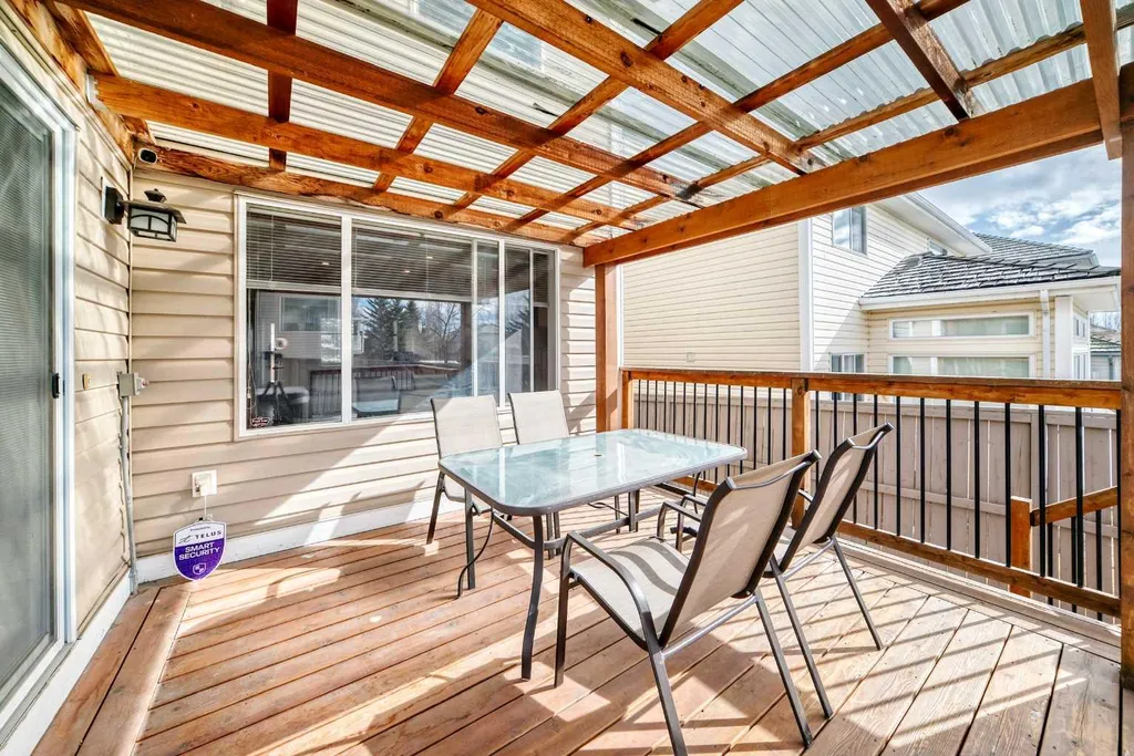 3767 Springbank Drive SW Calgary AB T3H 4J5