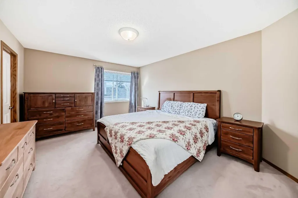 3767 Springbank Drive SW Calgary AB T3H 4J5