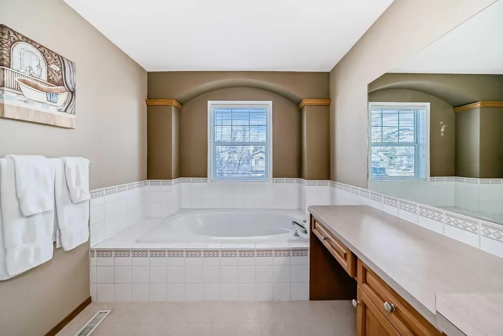 3767 Springbank Drive SW Calgary AB T3H 4J5